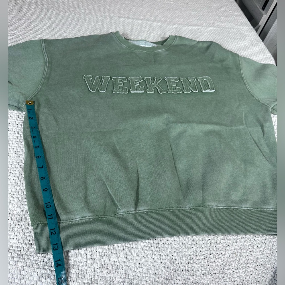 Lazy Sunday Distressed ‘Weekend’ Crewneck - Size Medium - Picture 8 of 8